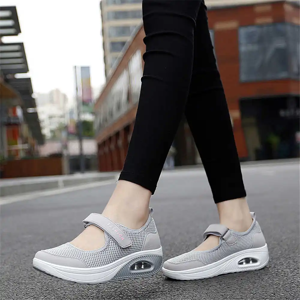 Tech Accessories Business - 36-41 Demi-season Colored Sneakers Walking Skates
